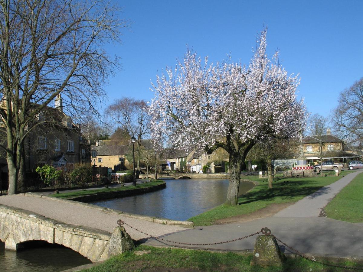 Maple Apartment Cheltenham Bagian luar foto